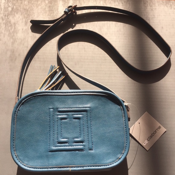 Liz Claiborne Handbags - Liz Claiborne Crossbody Purse